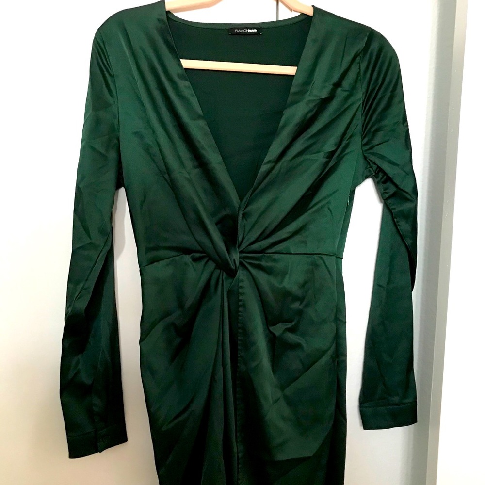 Mini dress in emerald green